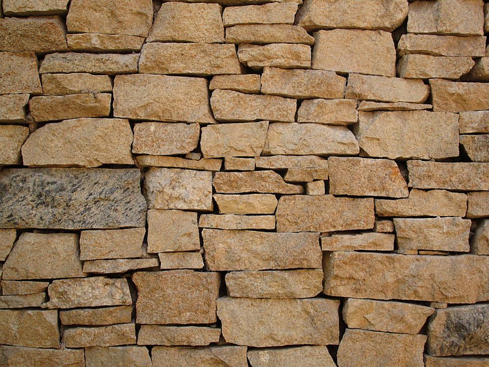 Free Image of Stone Wall With Clock 