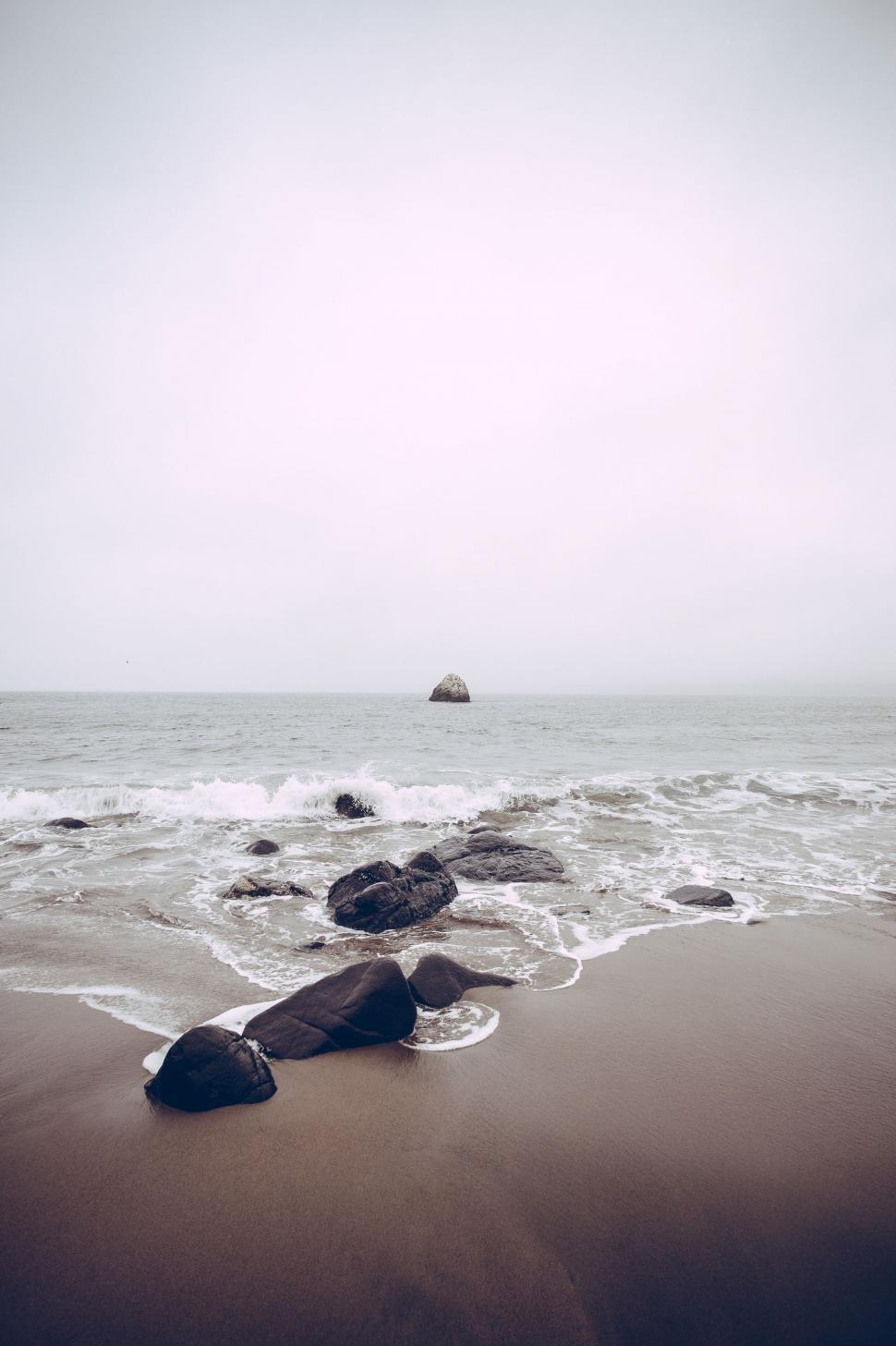 Free Image of Rocky Beach Landscape at Black and White 