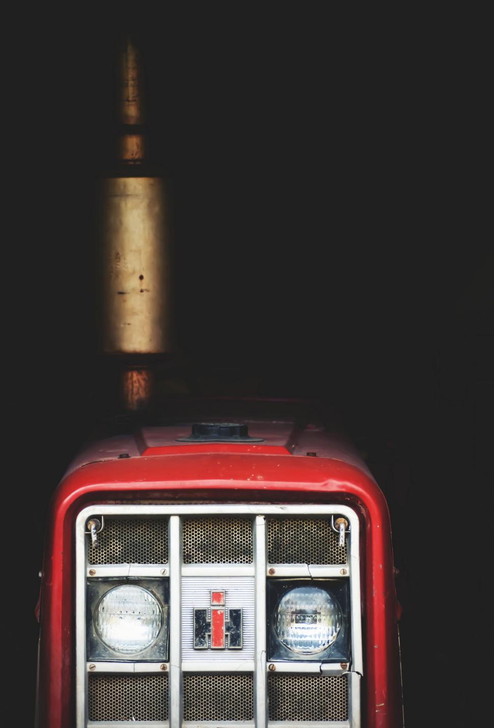 Free Image of Close Up of Red Truck Front 