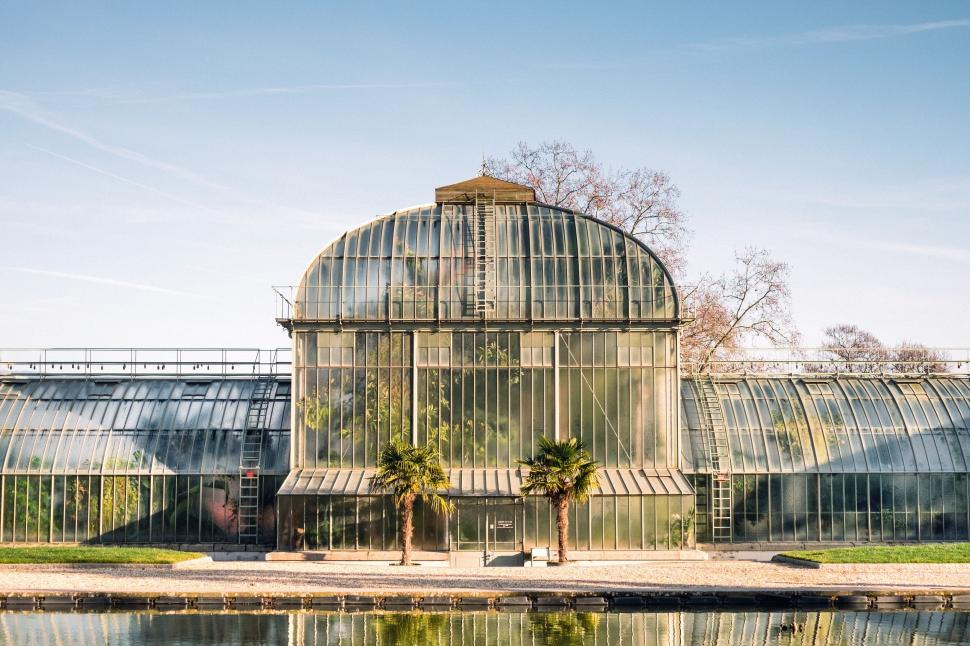 Free Image of Modern Glass House by Waterfront 