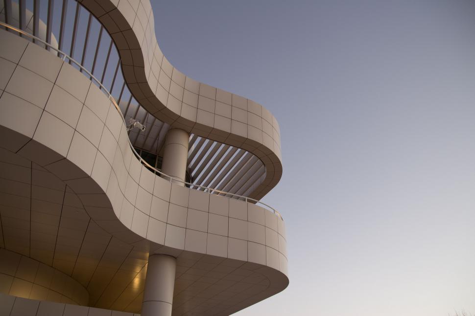 Free Image of Tall White Building With Balcony 
