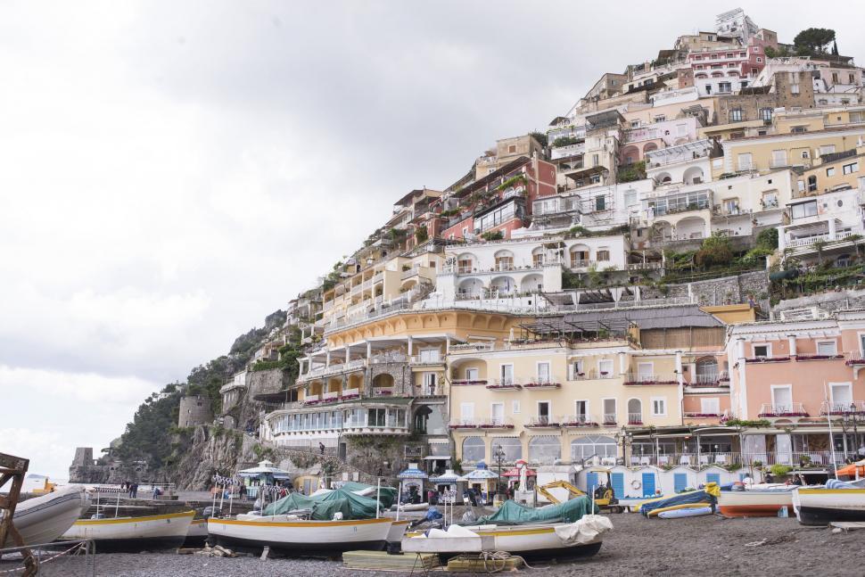 Free Image of Group of Boats Resting on Beach 