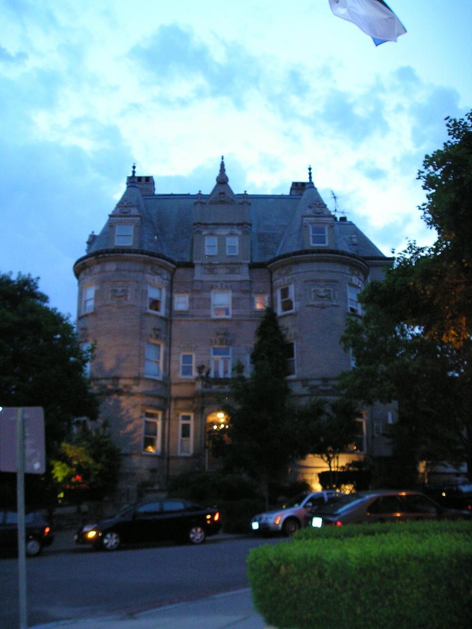 Free Image of Mansion in Washignton (a) 