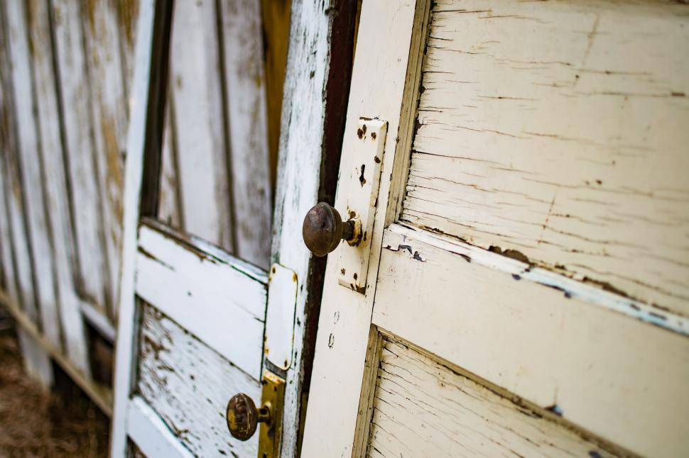 Free Image of Close Up of Door Handle 