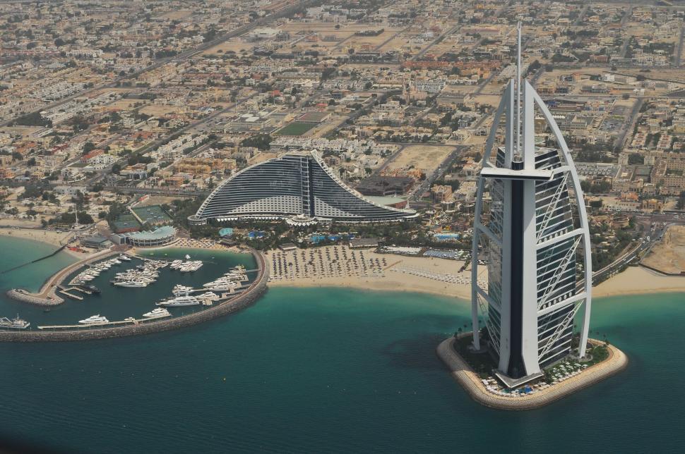 Free Image of Aerial View of the Burj in the Middle of a City 
