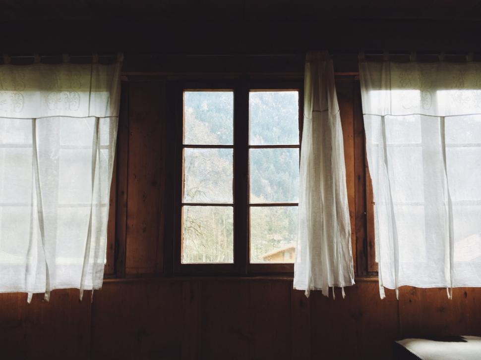 Free Image of Room With Window and Table 
