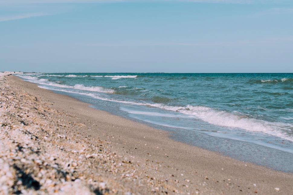 Free Image of Sandy Beach With Waves 