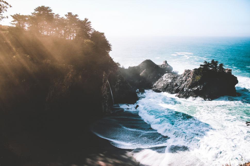 Free Image of Ocean View From Cliff Top 