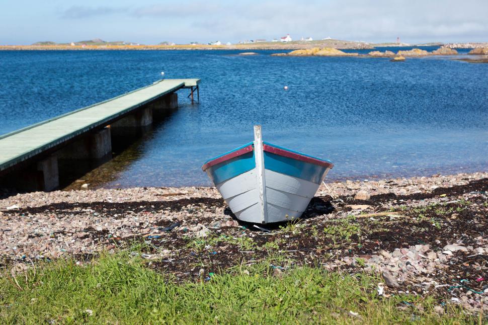 Free Image of Dory and Wharf 