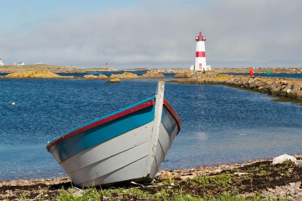 Free Image of Dory and Lighthouse 