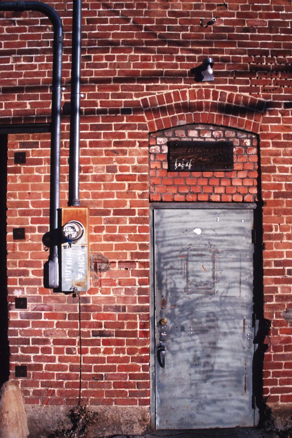 Free Image of Brick back entrance 