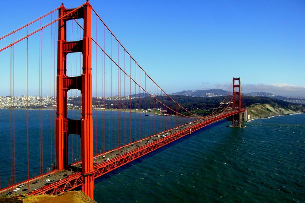 Free Image of Golden Gate on a Sunny Day 