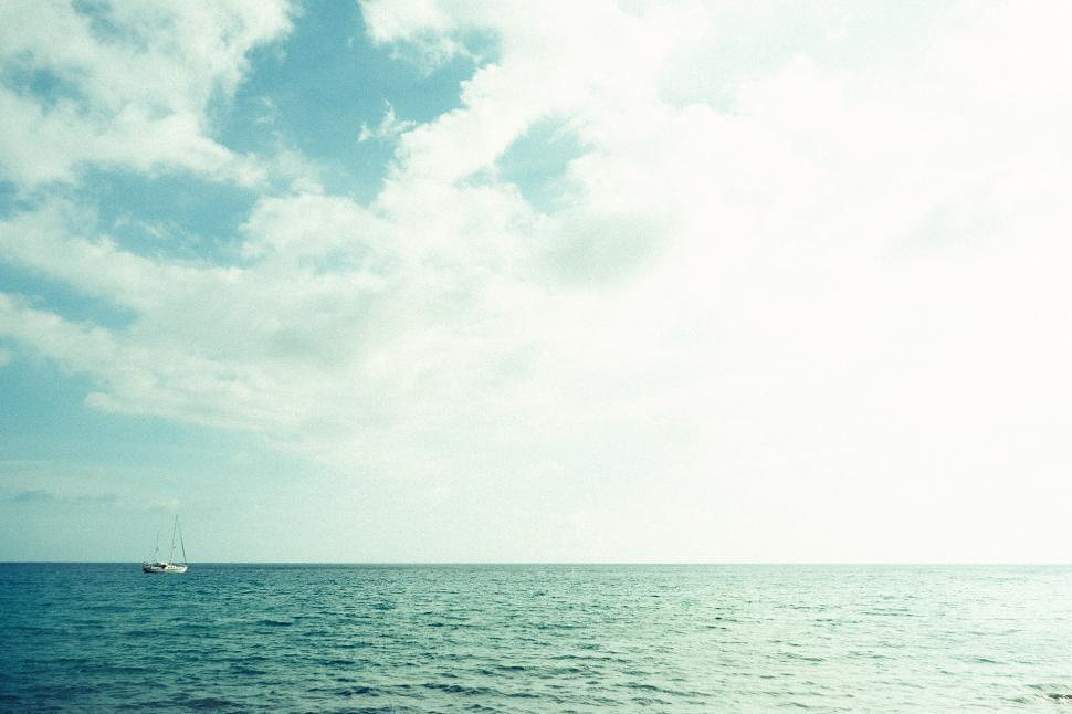 Free Image of Boat Sailing in the Ocean 