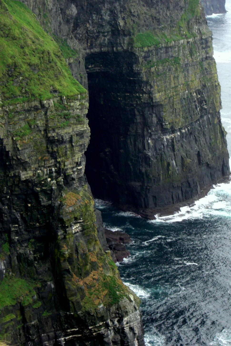 Free Image of A Cave at the Cliffs of Moher 