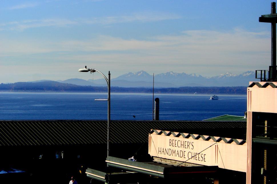 Free Image of Seattle bay from Pike Street Park 