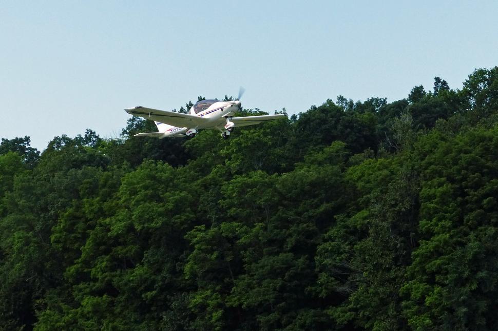 Free Image of Airplane Taking Off  