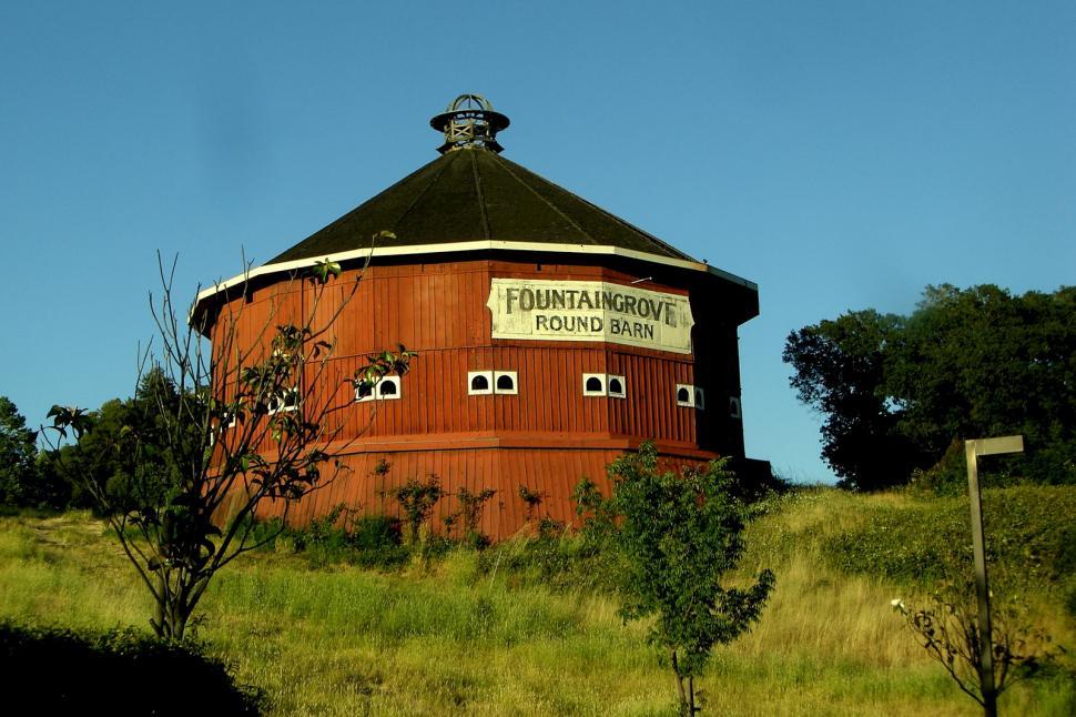 Free Image of Roundbarn 