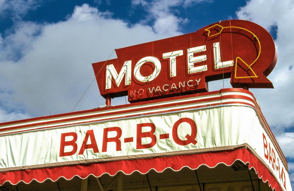 Free Image of Motel board 