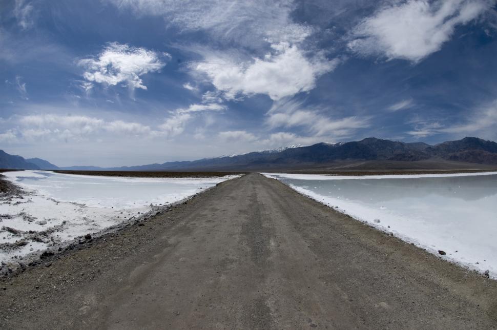 Free Image of Open Road 