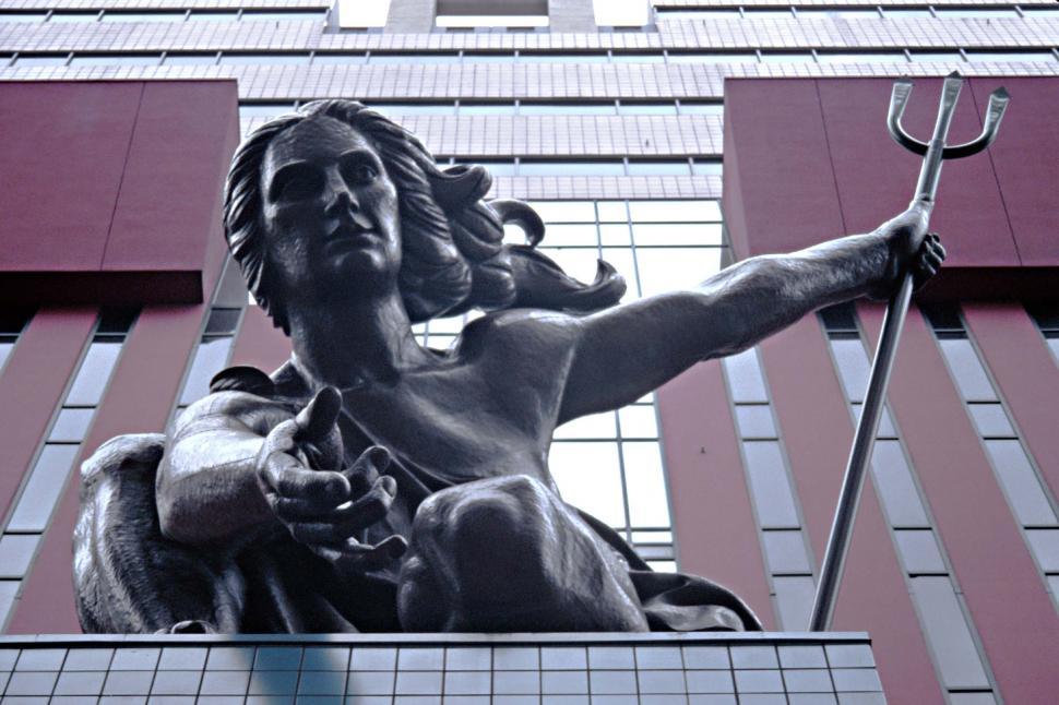 Free Image of Portlandia Sculpture 