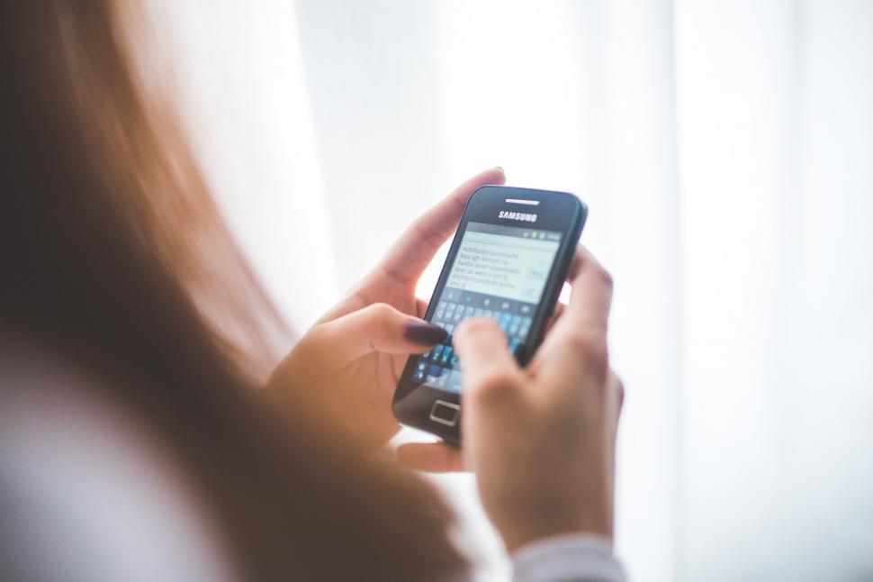 Free Image of Person Holding a Smart Phone 