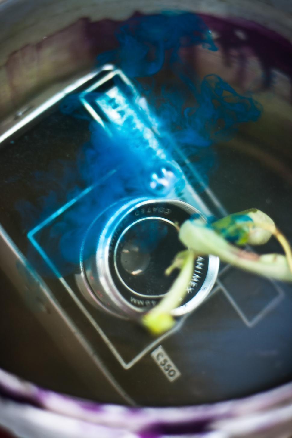 Free Image of Camera Close Up in Bowl 