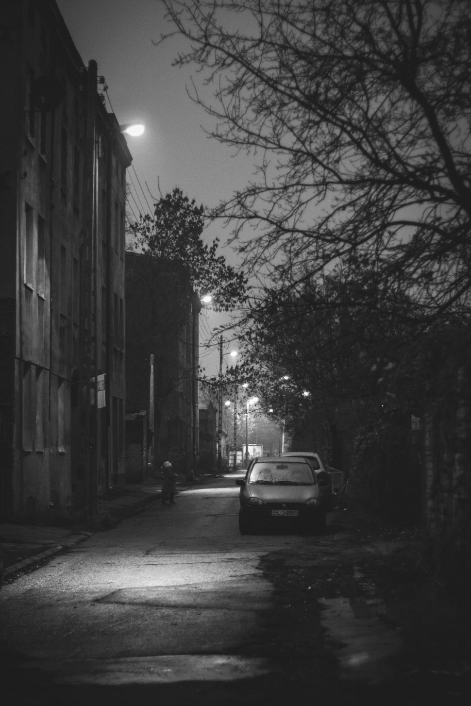 Free Image of Car Parked on Street 