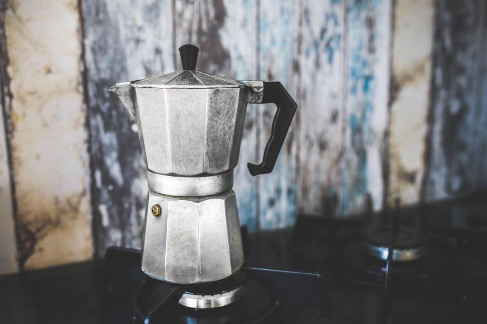 Free Image of Stove Top on Black Counter 