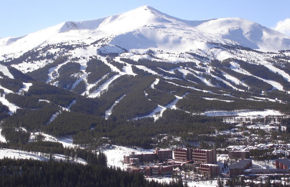 Free Image of Ski Mountain view of the slopes 