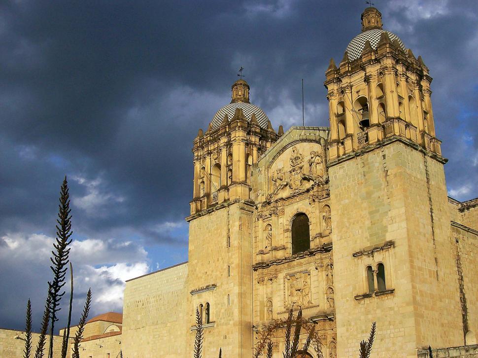 Free Image of Oaxaca Church 