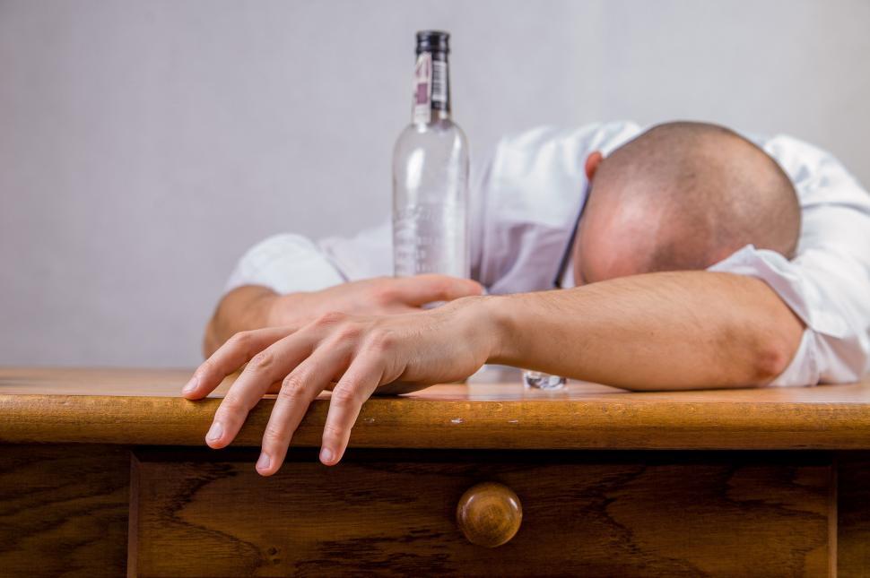 Free Image of Drunk 