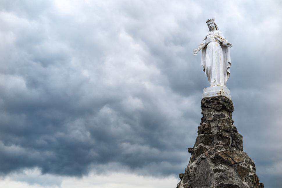Free Image of Religious figure 