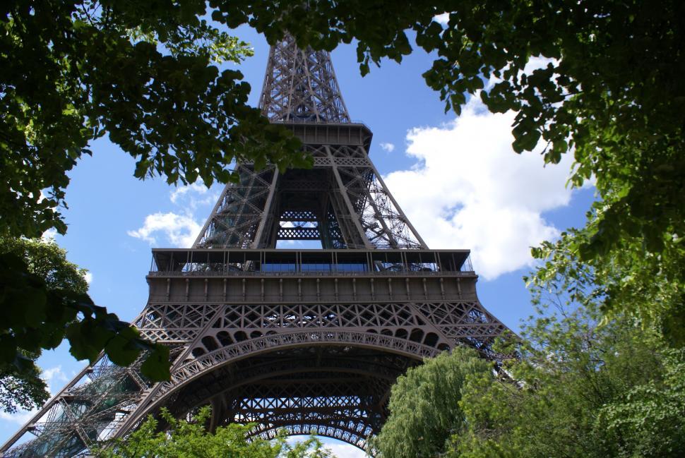 Free Image of Eiffel tower in Paris, France 