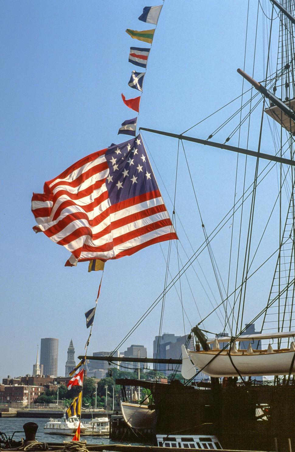 Free Image of Vintage US Flag 