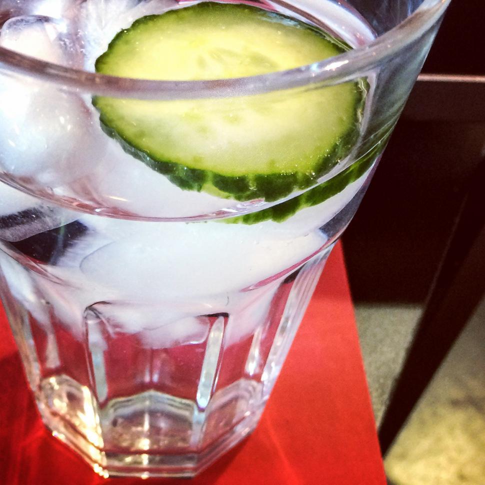 Free Image of Ice water 