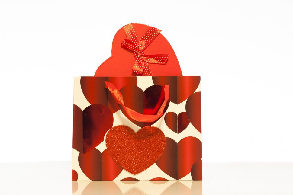 Free Image of Bag and gift box 