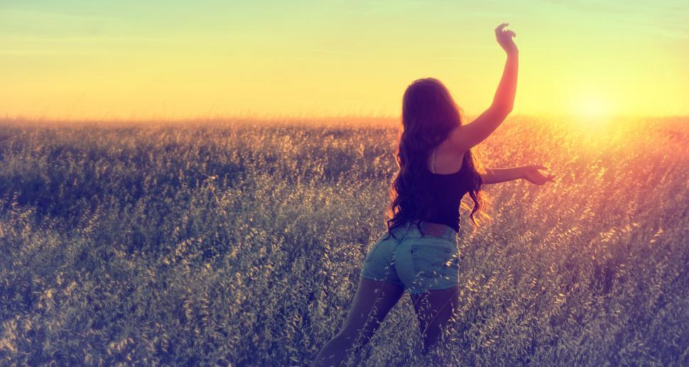 Free Image of Girl Running in the Field at Dusk during Summer - Joy and Vitali 