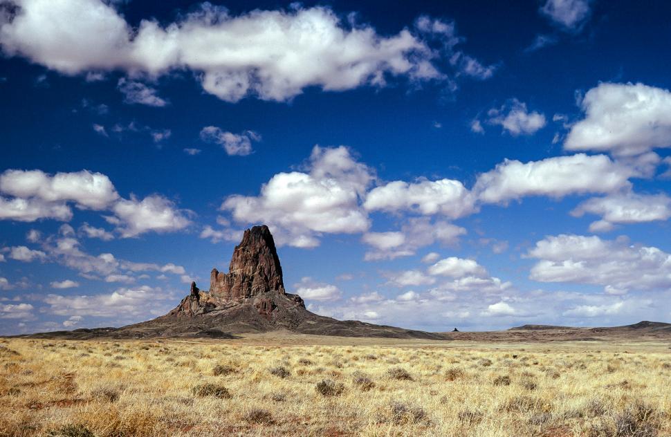 Free Image of Agathla Peak 