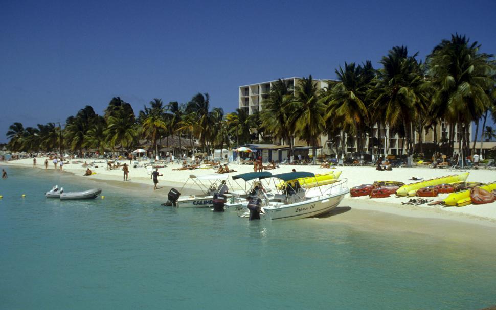 Free Image of Tourist Boats and Hotels - Beach  