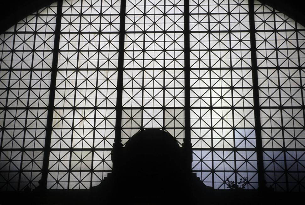 Free Image of Triangles pattern on window 