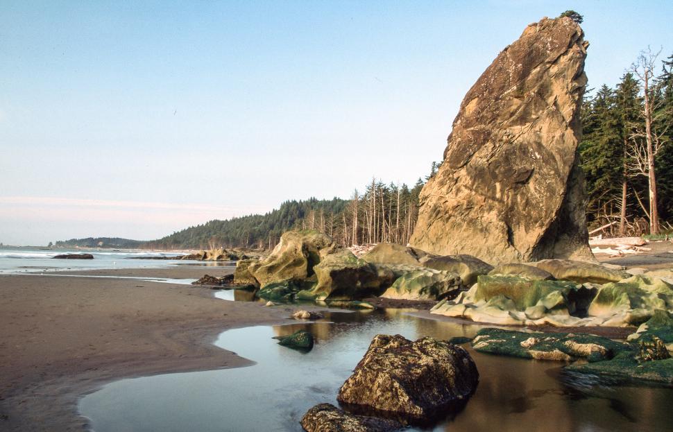 Free Image of Rock Formations 
