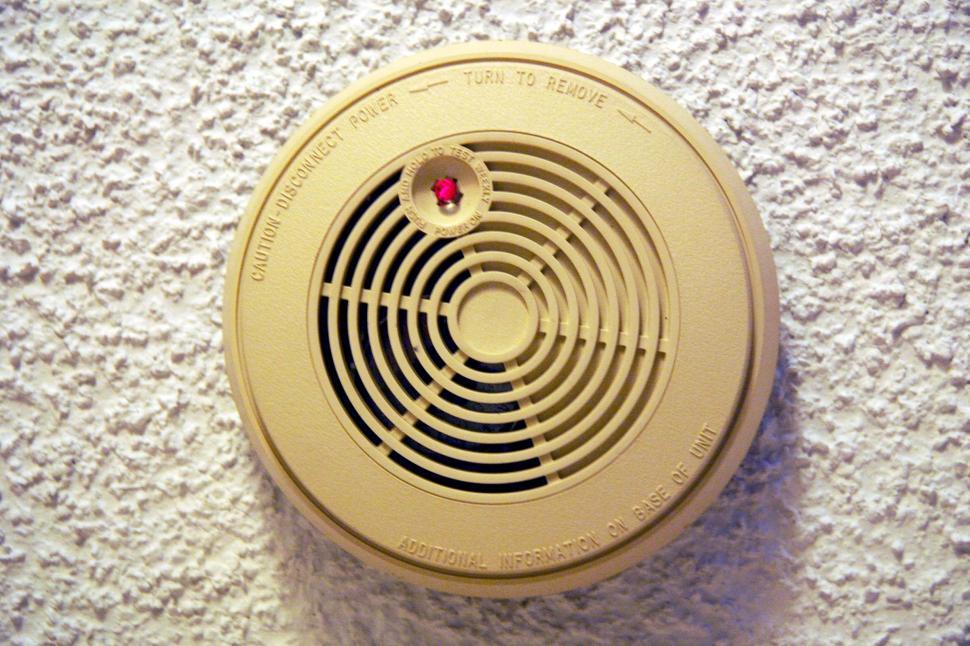 Free Image of Smoke detector 