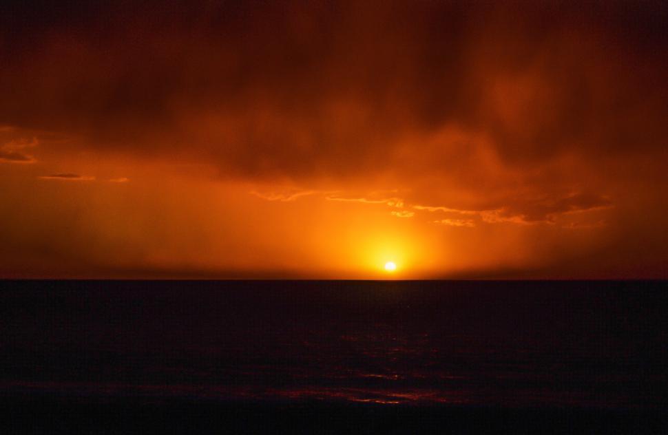Free Image of Dark moody Sunset 