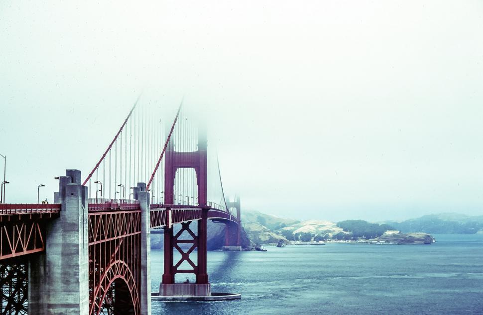 Free Image of Golden Gate Bridge Fogged Over 