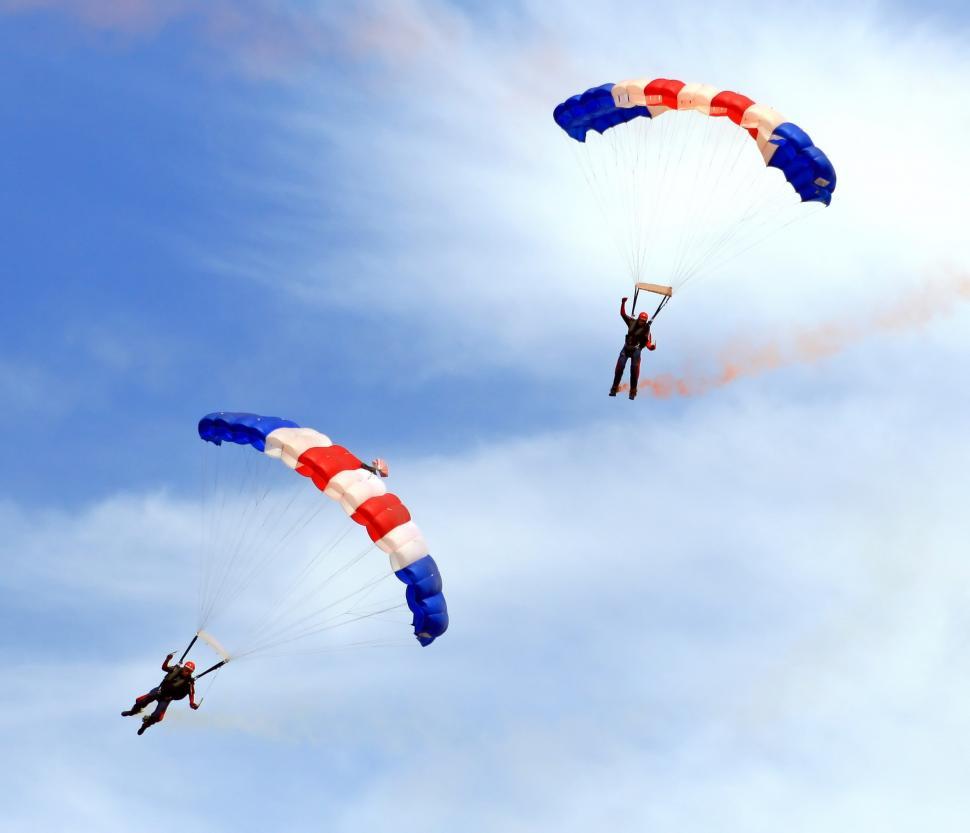 Free Image of People Flying Kites in the Park 