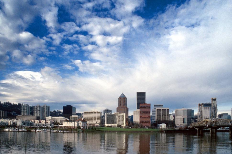 Free Image of Portland, Oregon Skyline 