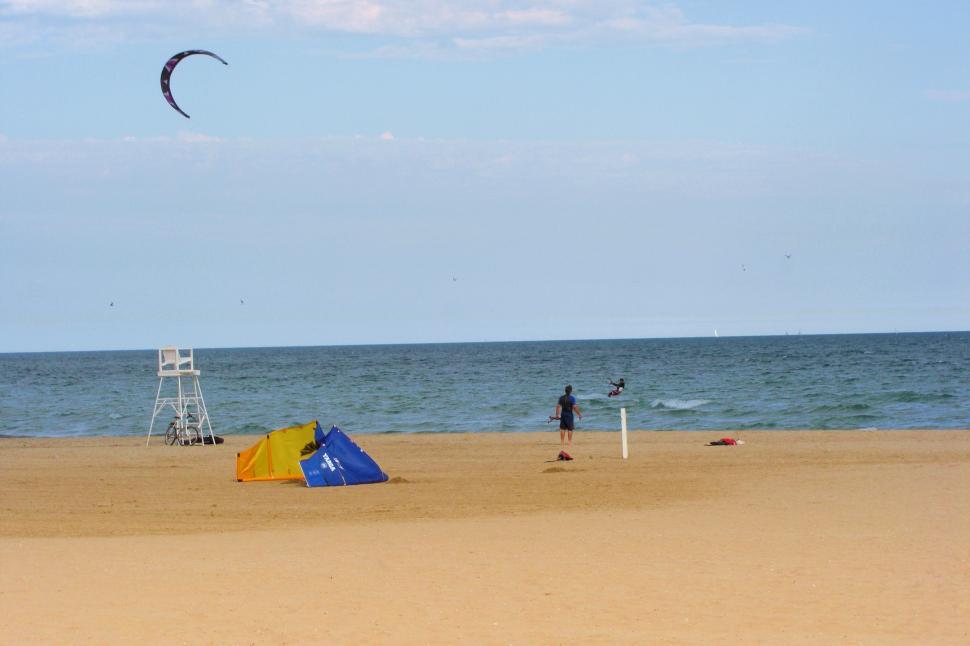 Free Image of Kite Surfing 