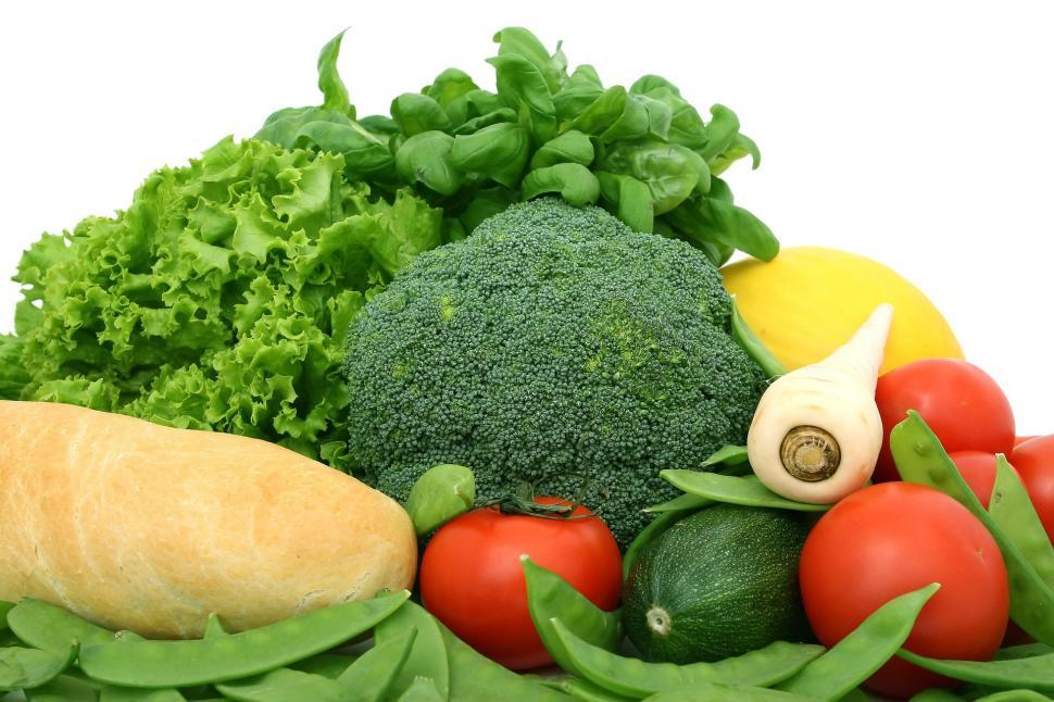Free Image of Fresh Vegetables Piled Up 