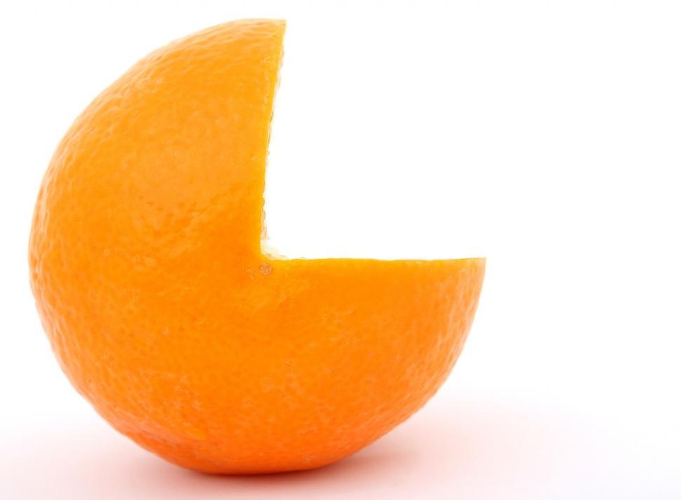Free Image of Fresh Orange Halves on White Background 