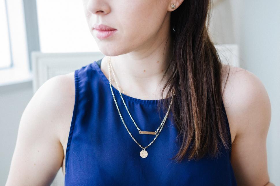 Free Image of Women s Gold Necklace 